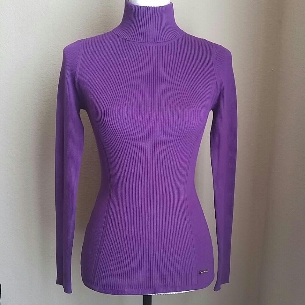 WHBM Ribbed Sweater